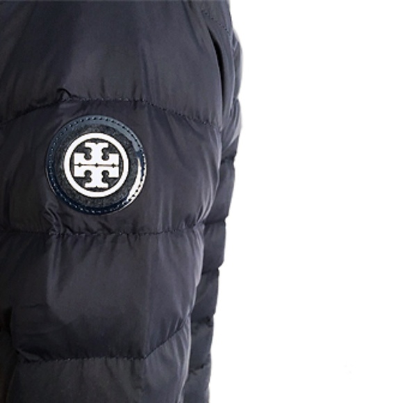 Tory Burch Packable Tory Navy Down Jacket - Picture 4 of 5